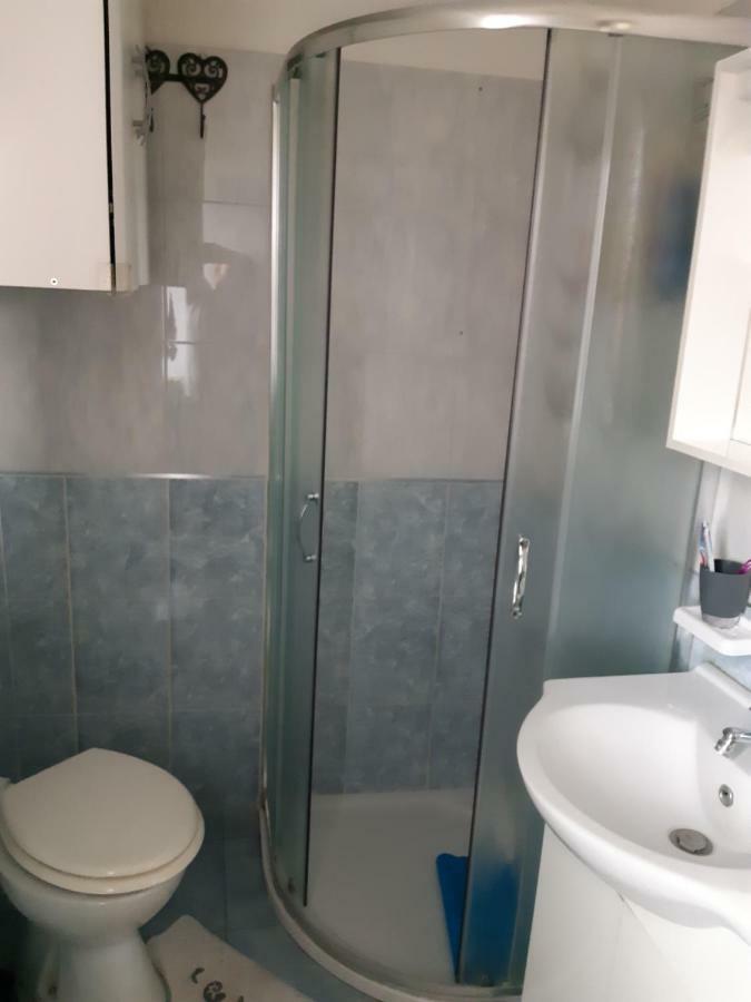 Affitti Brevi Ferrera Monolocale Ferrera 20 Minuti Da Rho Fiera E San Siro Apartman Bareggio Kültér fotó